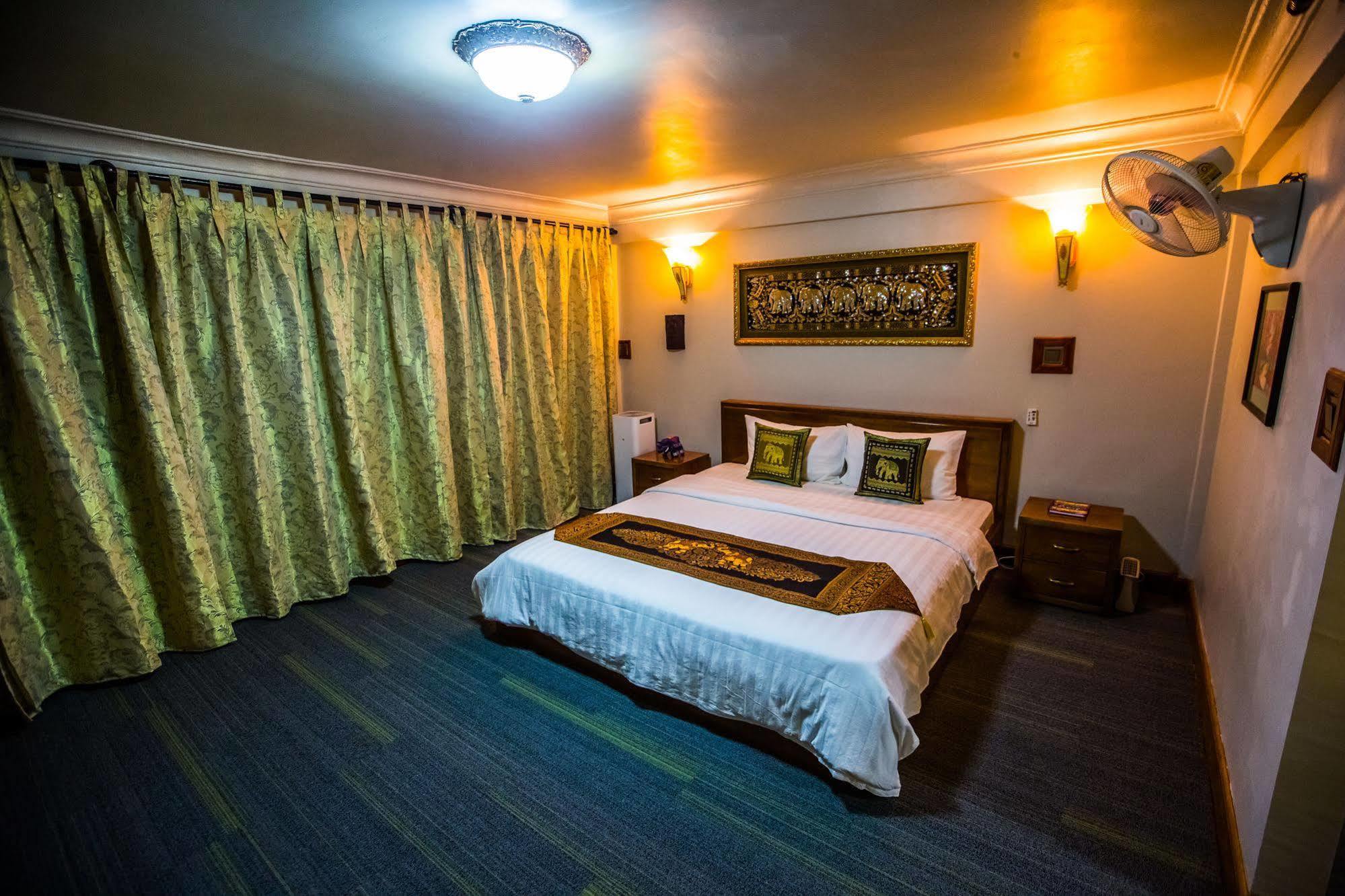 Domrai Boutique Hotel Сиануквиль Экстерьер фото